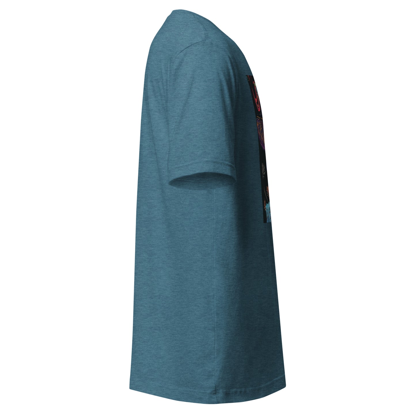 Avant Moth Bird hat mysterious lady Unisex Tee